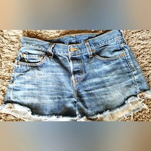 LEVIS JEANS SHORTS Sz 28